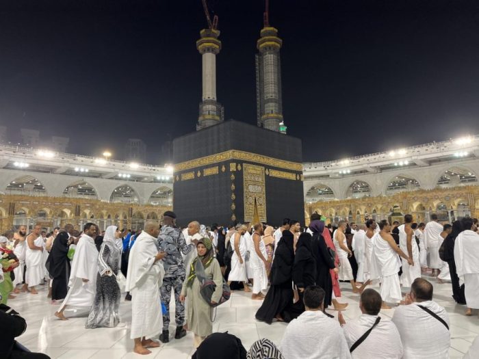 Doa Perjalanan ke Mekkah: Arab, Latin dan Artinya Lengkap