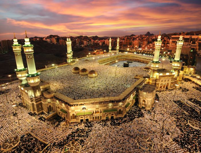 Doa Perjalanan ke Mekkah: Arab, Latin dan Artinya Lengkap